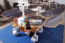 祝融號(hào)火星車模型成為展示中華文化的載體